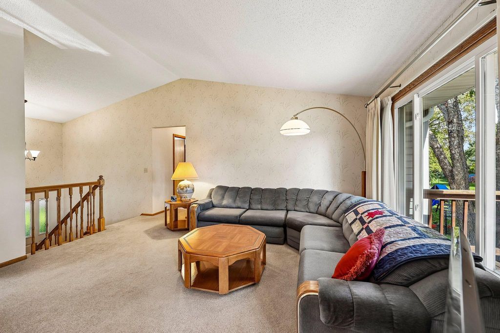4292 Eagle Crest Drive, Eagan, MN 55122 — photo 4