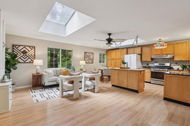 290 Hoot Owl Way, Boulder Creek, CA 95006