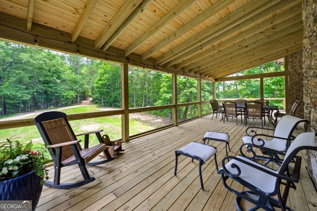 7945 Reinhardt College Parkway, Waleska, GA 30183