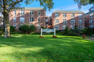 16 Main 3C, East Rockaway, NY 11518