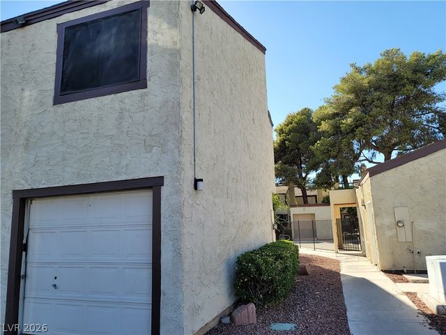 5049 Spencer Street D, Las Vegas, NV 89119