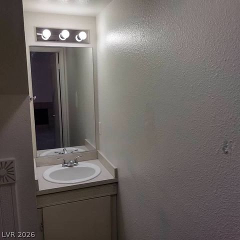 5049 Spencer Street D, Las Vegas, NV 89119