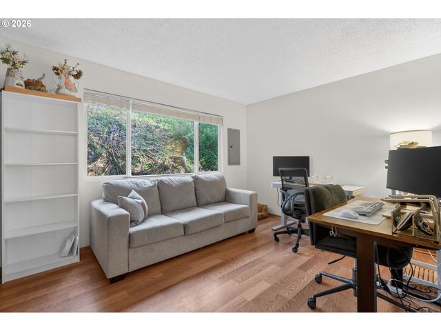 6036 Sw 25TH Ave, Portland, OR 97239