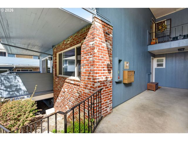 6036 Sw 25TH Ave, Portland, OR 97239