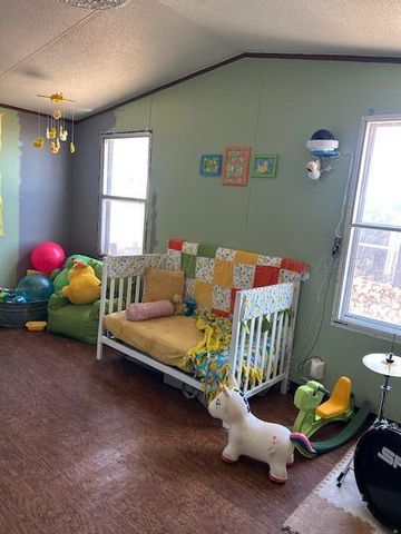 207 North Street, Claude, TX 79019