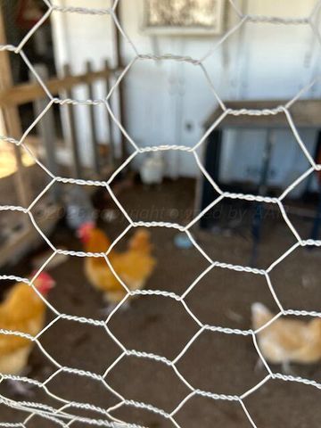 207 North Street, Claude, TX 79019