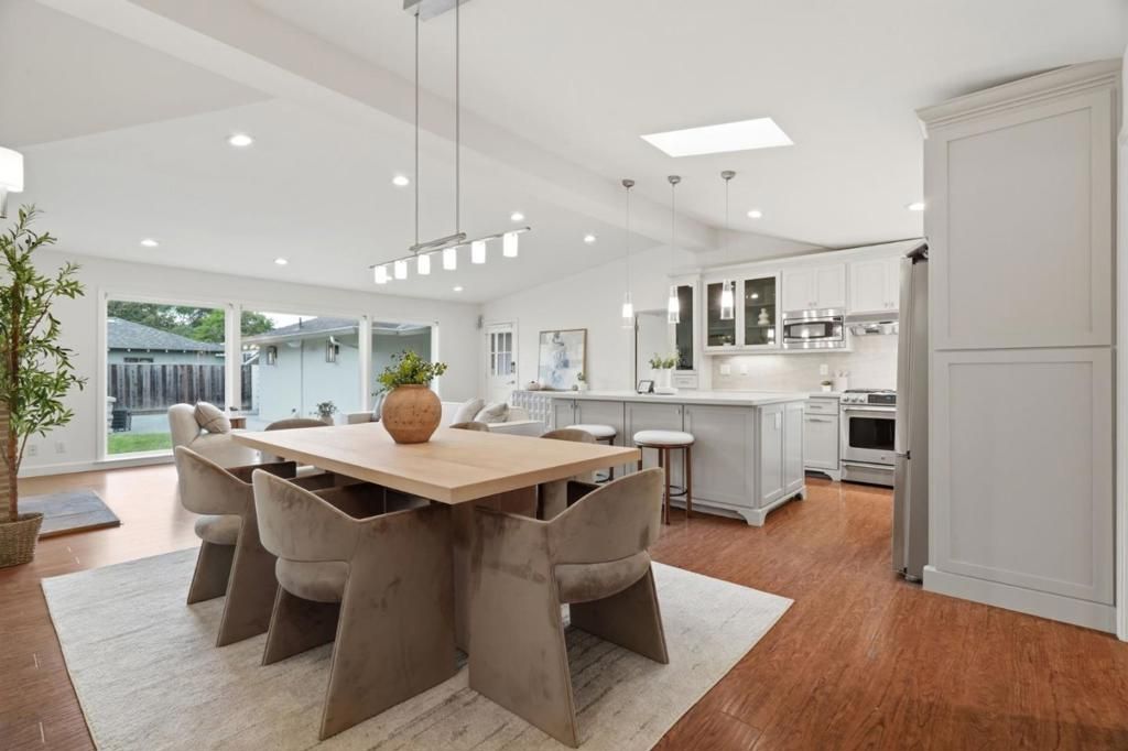 Image 7 of property listing at 1500 Brookdale Drive, San Jose, CA 95125