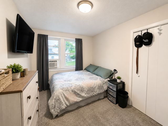 2701 Russell Avenue N, Minneapolis, MN 55411