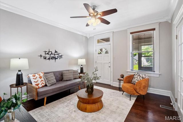 4330 Connecticut Street, St Louis, MO 63116