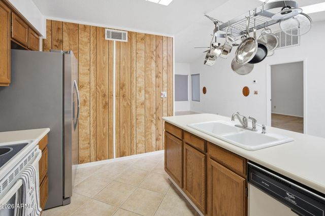 8140 N 107th Avenue 310, Peoria, AZ 85345