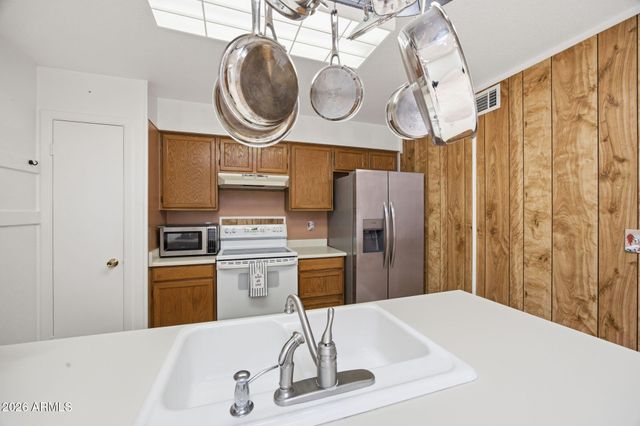 8140 N 107th Avenue 310, Peoria, AZ 85345