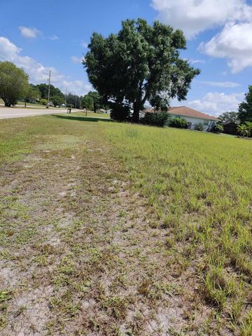225 Monte Real Boulevard, Sebring, FL 33876