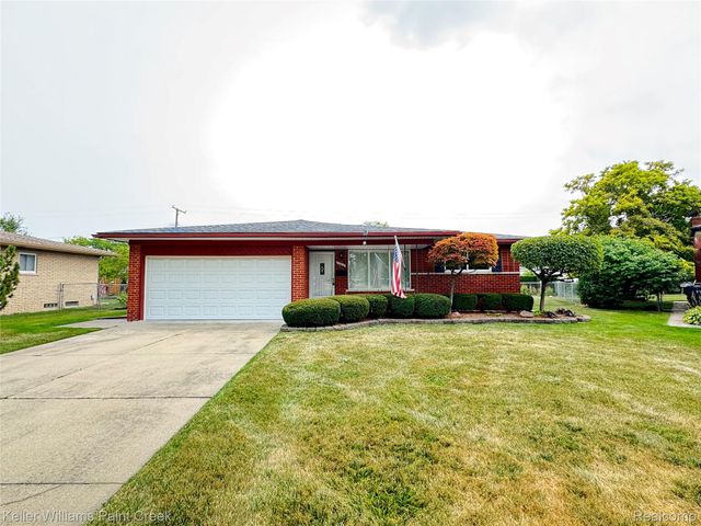 11102 Fairway Drive, Sterling Heights, MI 48312