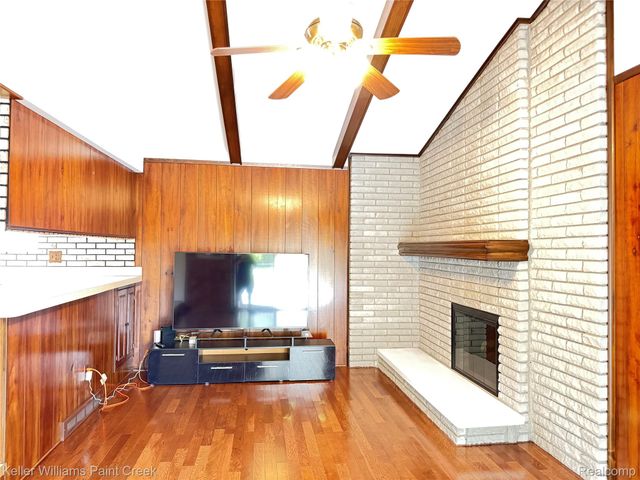 11102 Fairway Drive, Sterling Heights, MI 48312