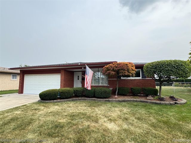 11102 Fairway Drive, Sterling Heights, MI 48312