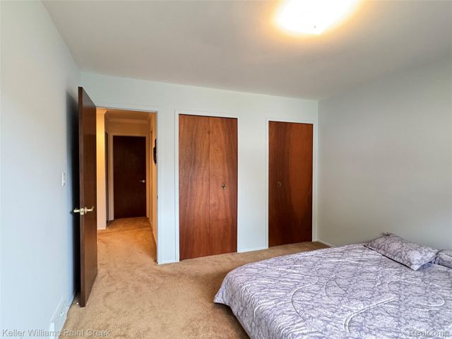 11102 Fairway Drive, Sterling Heights, MI 48312