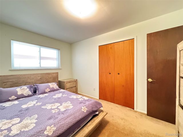 11102 Fairway Drive, Sterling Heights, MI 48312