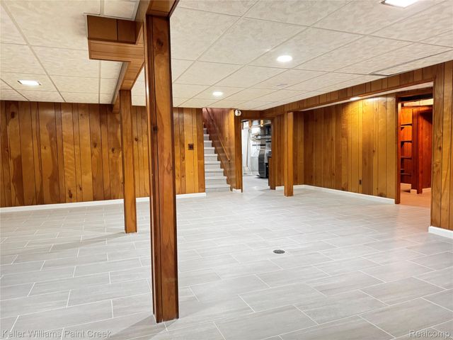 11102 Fairway Drive, Sterling Heights, MI 48312