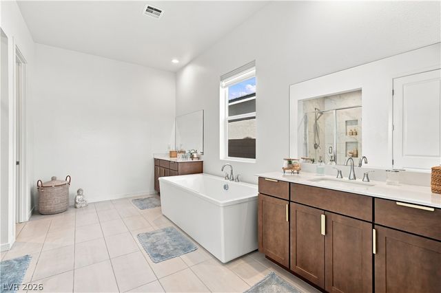 5745 North Golden Chase Court, Las Vegas, NV 89131