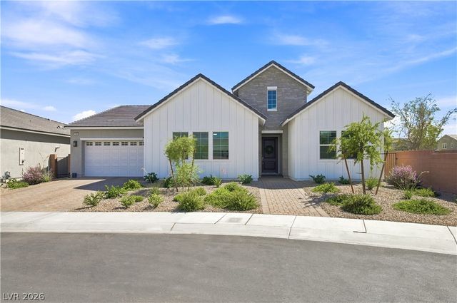 5745 North Golden Chase Court, Las Vegas, NV 89131