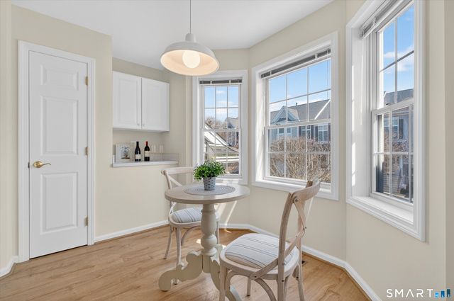 1502 Pinnacle Way 1502, Danbury, CT 06811