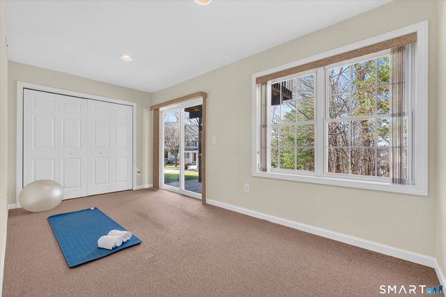 1502 Pinnacle Way 1502, Danbury, CT 06811