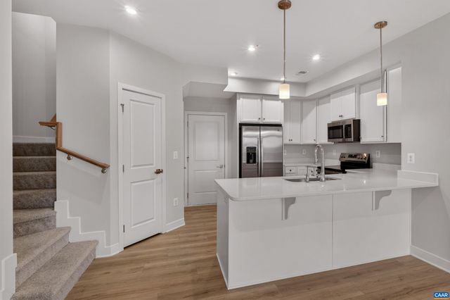 5A PERSEUS LN, Charlottesville, VA 22901