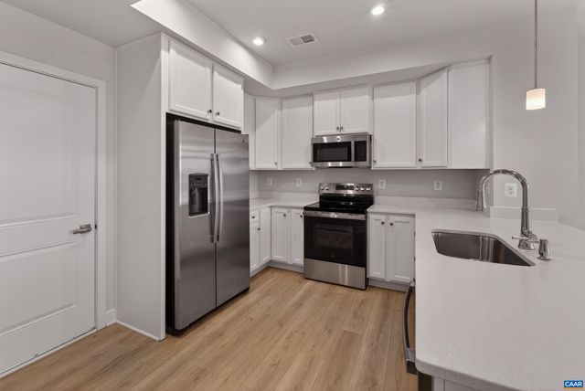5A PERSEUS LN, Charlottesville, VA 22901