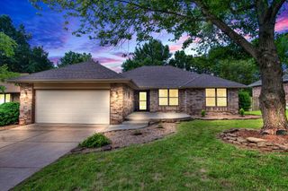 3736 West Edgewood Street, Springfield, MO 65807