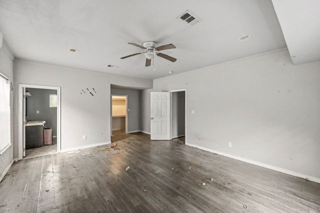615 Stella Street, Baytown, TX 77520
