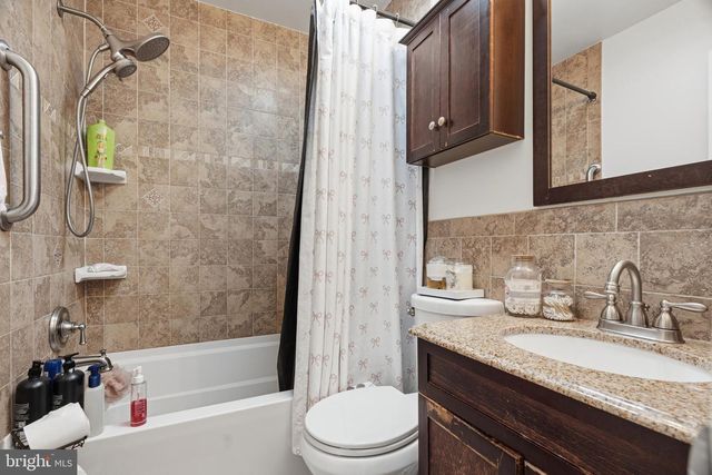 4429 ROSELYN LN, Bensalem, PA 19020