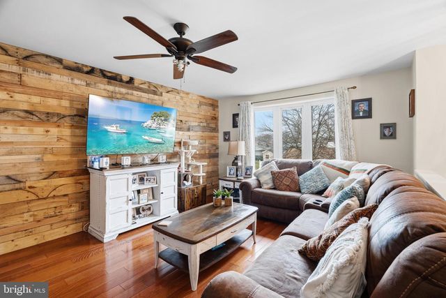 4429 ROSELYN LN, Bensalem, PA 19020