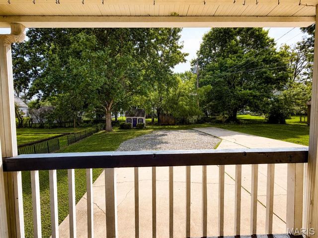 904 Troy Road, Edwardsville, IL 62025