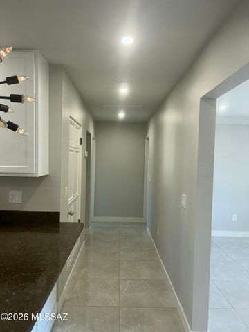 4441 E 4th Street, Tucson, AZ 85711