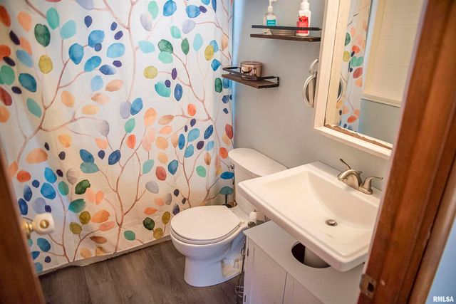 700 N 66TH Street, Quincy, IL 62301