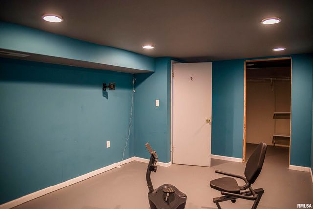 700 N 66TH Street, Quincy, IL 62301