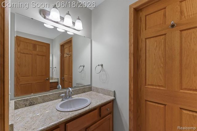 5715 Crest Court, Dexter, MI 48130