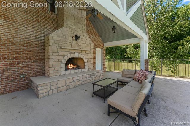 5715 Crest Court, Dexter, MI 48130