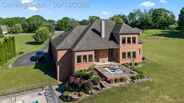 5715 Crest Court, Dexter, MI 48130
