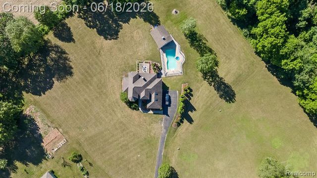 5715 Crest Court, Dexter, MI 48130
