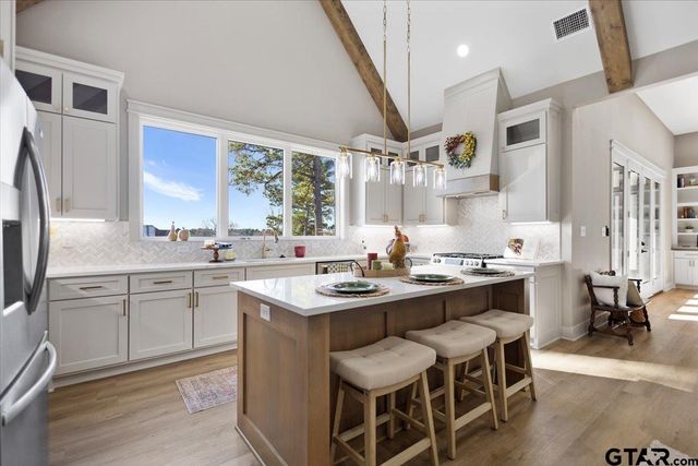 12181 Oak Grove Dr., Tyler, TX 75706