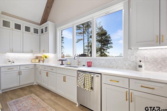 12181 Oak Grove Dr., Tyler, TX 75706