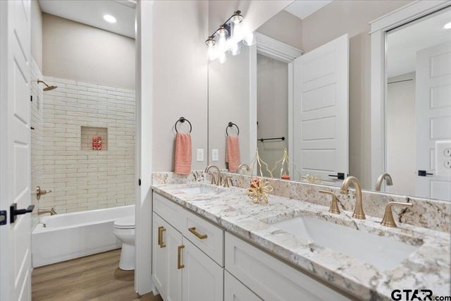 12181 Oak Grove Dr., Tyler, TX 75706