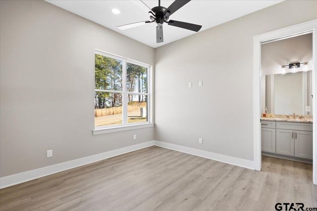 12181 Oak Grove Dr., Tyler, TX 75706