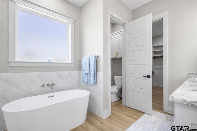 12181 Oak Grove Dr., Tyler, TX 75706