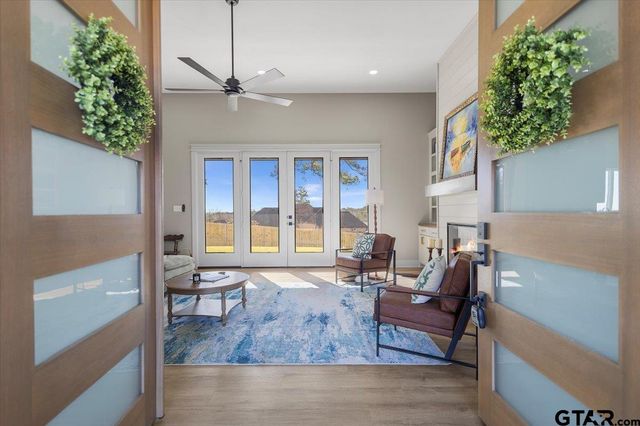 12181 Oak Grove Dr., Tyler, TX 75706