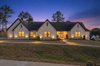 12181 Oak Grove Dr., Tyler, TX 75706