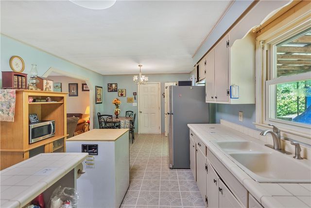 225 Meadowlark Drive, Walhalla, SC 29691