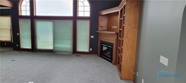 1326 Pine Valley Drive, Bowling Green, OH 43402