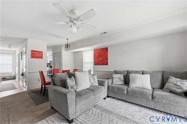 161 Lakeview Park Rd, Colonial Heights, VA 23834